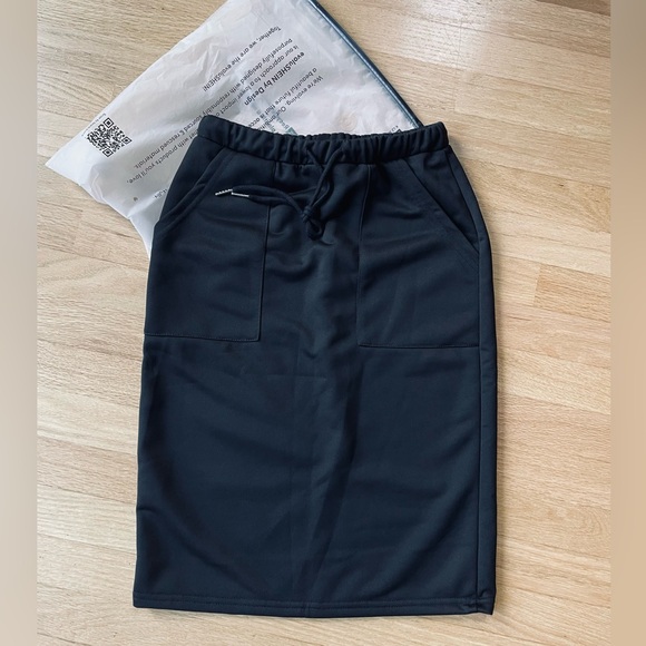 Black Mid-length Casual Black Skirt Size XS NEW - Picture 6 of 8